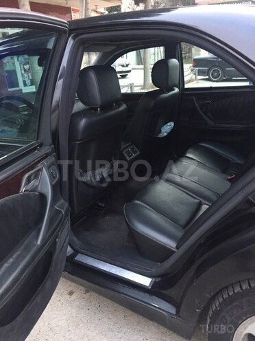 Mercedes E 220 2002, 368,000 km - 2.2 l - Bakı