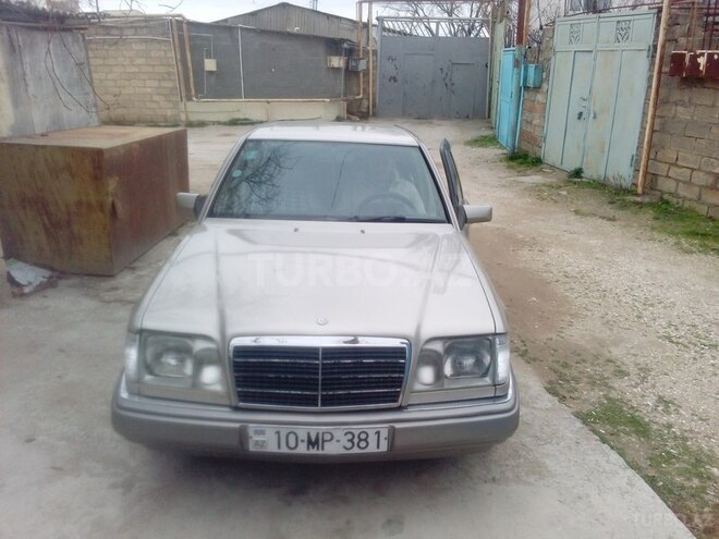 Mercedes E 250 1995, 542,185 km - 2.5 л - Bakı