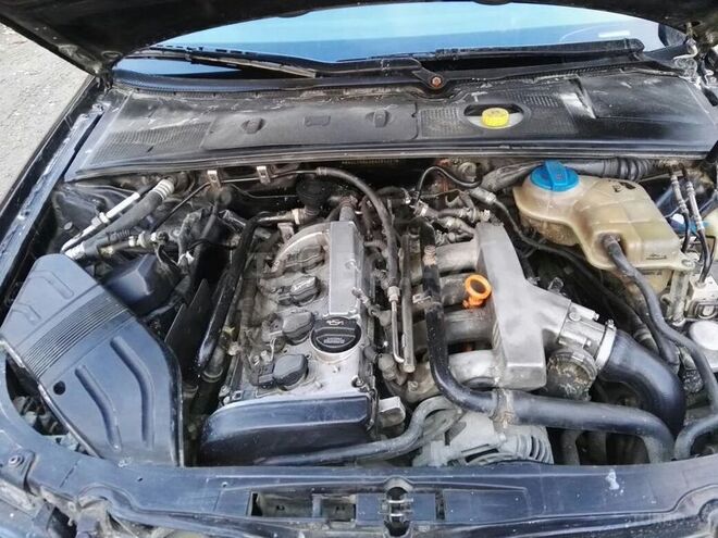Audi A4 2003, 194,070 km - 1.8 l - Xaçmaz