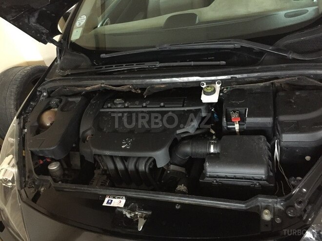 Peugeot  2006, 55,000 km - 2.0 л - Qusar