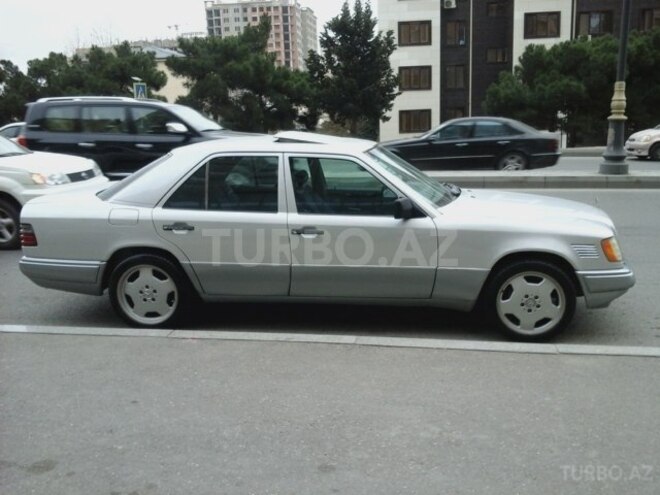 Mercedes E 300 1994, 570,613 km - 3.0 л - Bakı