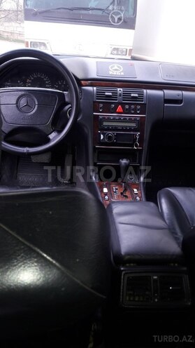 Mercedes E 240 1999, 400,000 km - 2.4 l - Bakı