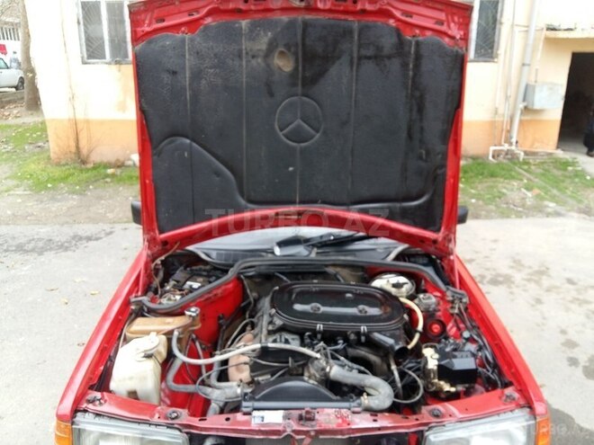 Mercedes 190 1992, 282,546 km - 1.8 л - Şirvan