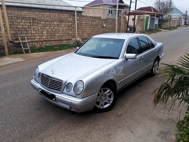 Mercedes E 240 1998, 279,400 km - 2.4 л - Bakı