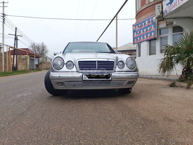 Mercedes E 240 1998, 279,400 km - 2.4 л - Bakı
