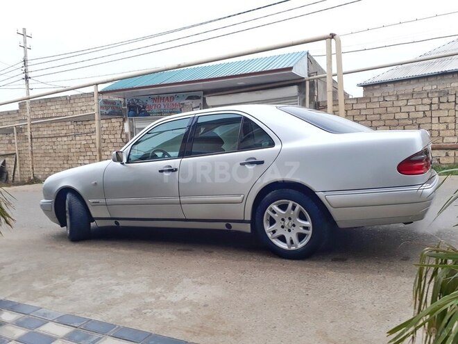 Mercedes E 240 1998, 279,400 km - 2.4 л - Bakı