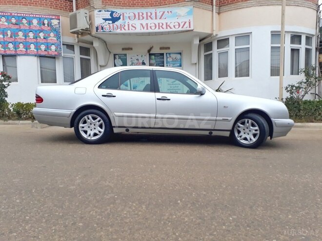 Mercedes E 240 1998, 279,400 km - 2.4 л - Bakı
