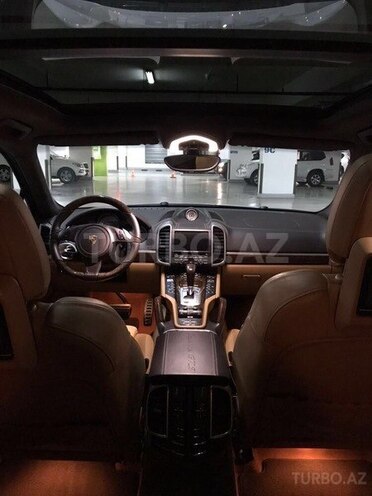 Porsche Cayenne GTS 2013, 88,000 km - 4.8 l - Bakı