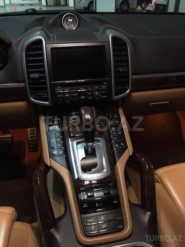 Porsche Cayenne GTS 2013, 88,000 km - 4.8 l - Bakı