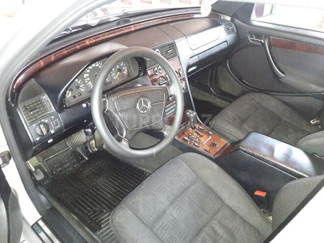Mercedes C 200 2000, 205,363 km - 2.0 l - Sumqayıt