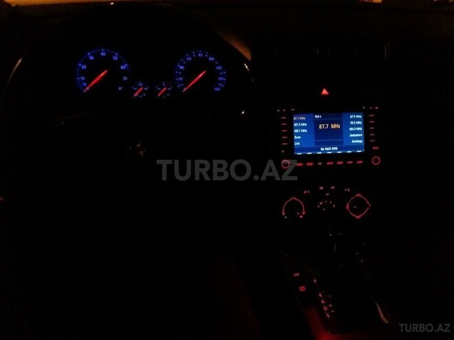Volkswagen Passat 2005, 150,000 km - 2.0 l - Şirvan