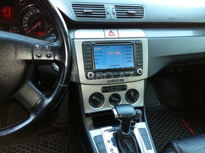 Volkswagen Passat 2005, 150,000 km - 2.0 l - Şirvan