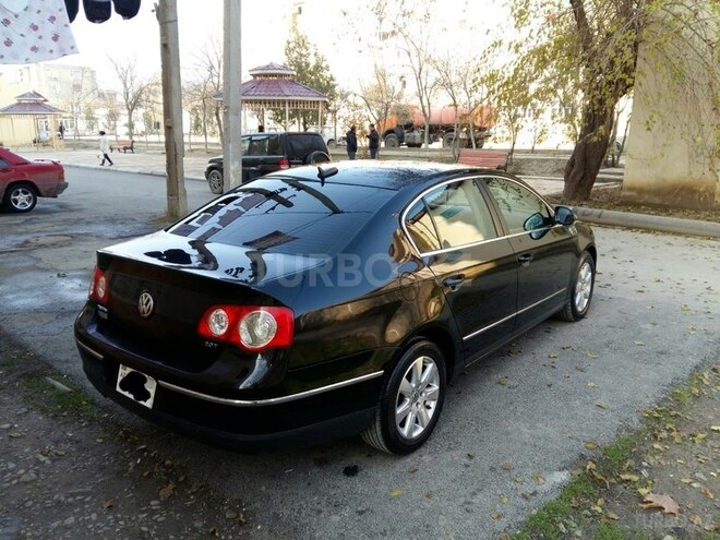 Volkswagen Passat 2005, 150,000 km - 2.0 l - Şirvan