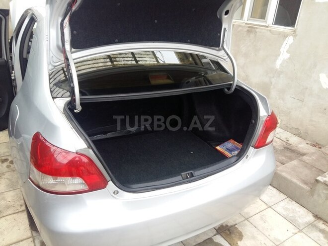 Toyota Yaris 2007, 297,350 km - 1.3 l - Bakı