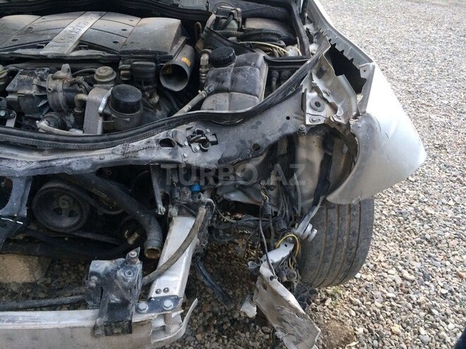 Mercedes E 320 2002, 210,000 km - 2.4 l - Gəncə