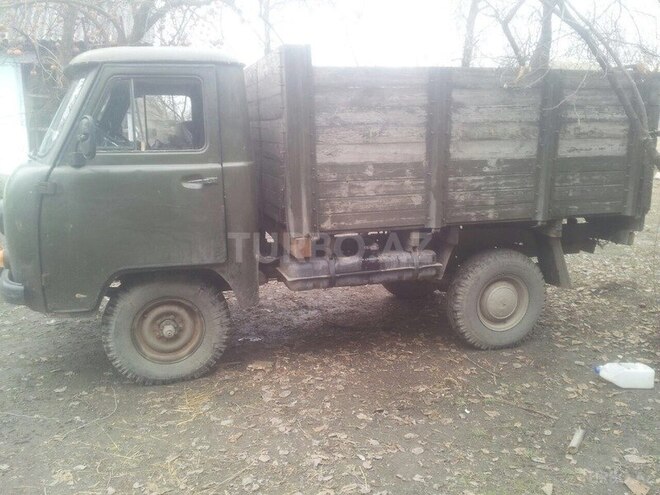 UAZ 3303 1990, 130,000 km - 2.4 l - Qəbələ