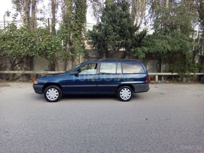 Opel Astra 1994, 280,000 km - 1.7 л - Bakı