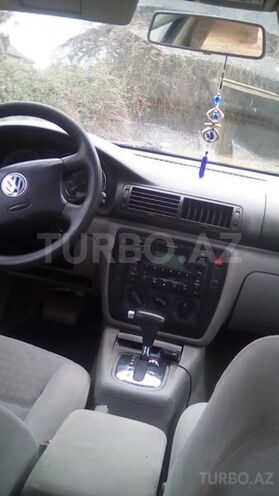 Volkswagen Passat 2002, 270,000 km - 0.3 l - Sabirabad