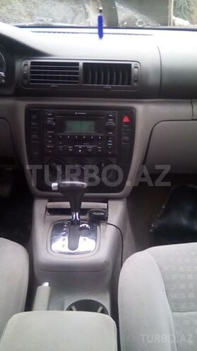 Volkswagen Passat 2002, 270,000 km - 0.3 l - Sabirabad