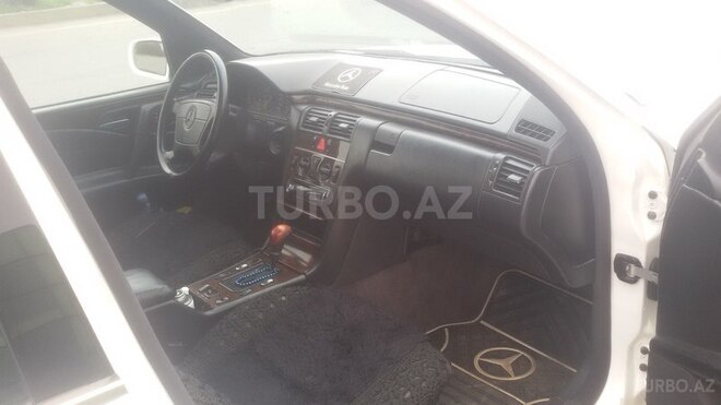 Mercedes E 230 1997, 296,480 km - 2.3 l - Sumqayıt