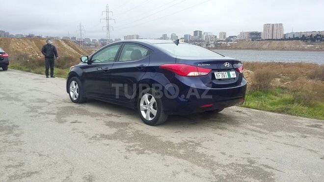 Hyundai Elantra 2011, 60,800 km - 1.8 l - Bakı