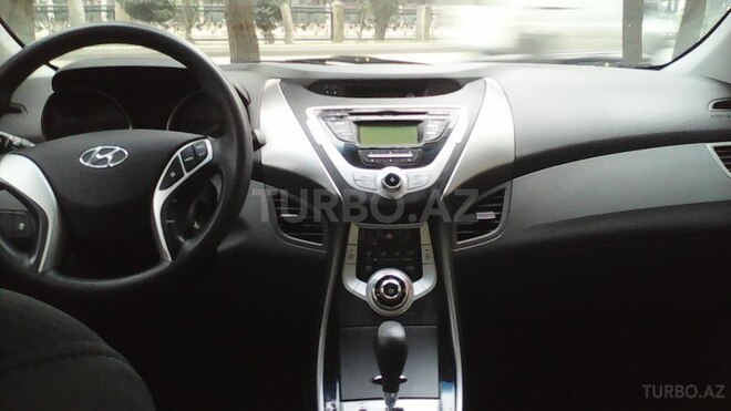 Hyundai Elantra 2011, 60,800 km - 1.8 l - Bakı