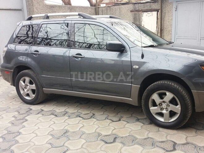 Mitsubishi Outlander 2002, 140,000 km - 2.4 л - Sumqayıt