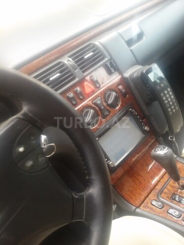 Mercedes E 270 2000, 212 km - 2.7 l - Astara