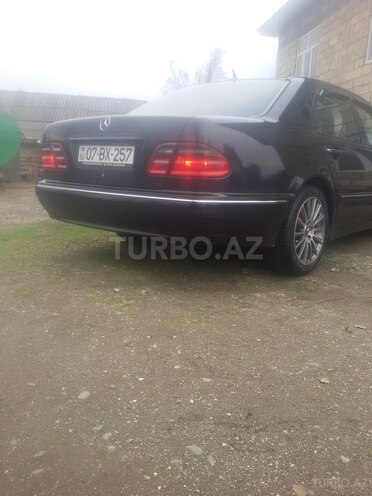 Mercedes E 270 2000, 212 km - 2.7 l - Astara