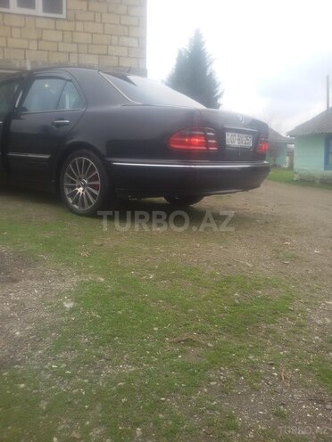 Mercedes E 270 2000, 212 km - 2.7 l - Astara