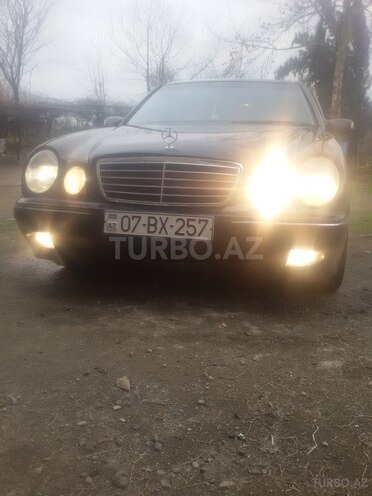 Mercedes E 270 2000, 212 km - 2.7 l - Astara