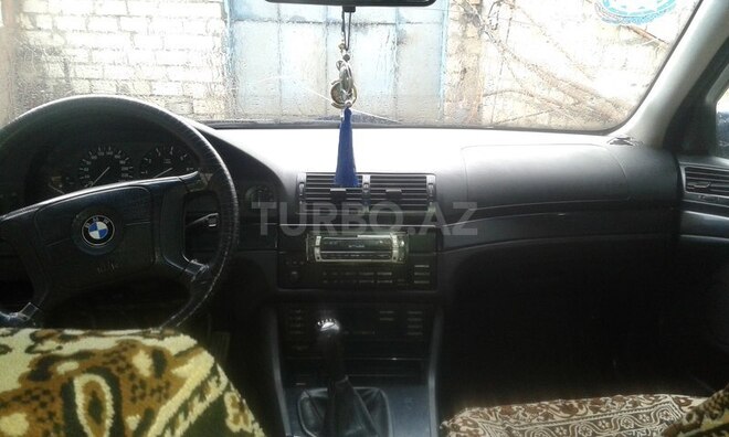 BMW 520 1997, 310,000 km - 2.0 l - Tovuz