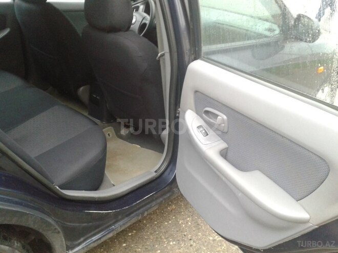 Hyundai Elantra 2005, 260,000 km - 1.6 л - Bakı