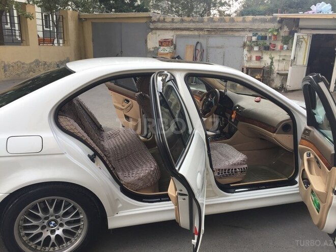 BMW 520 2001, 258,000 km - 2.3 l - Bakı