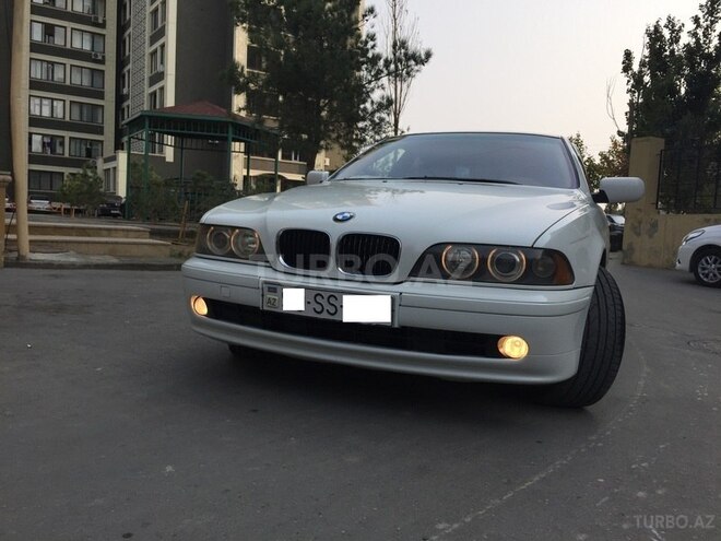 BMW 520 2001, 258,000 km - 2.3 l - Bakı