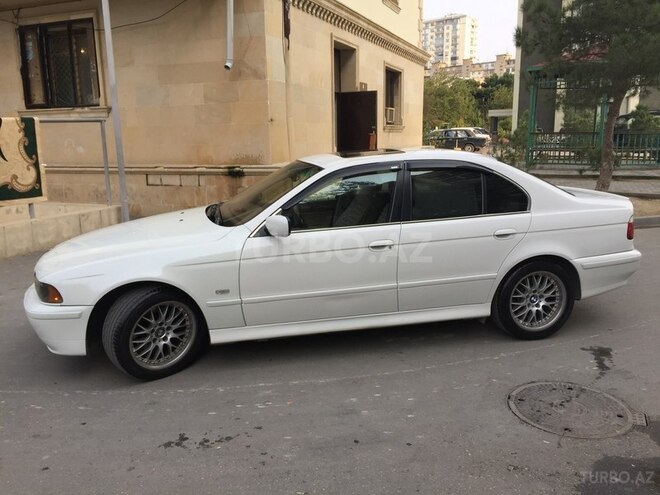 BMW 520 2001, 258,000 km - 2.3 l - Bakı