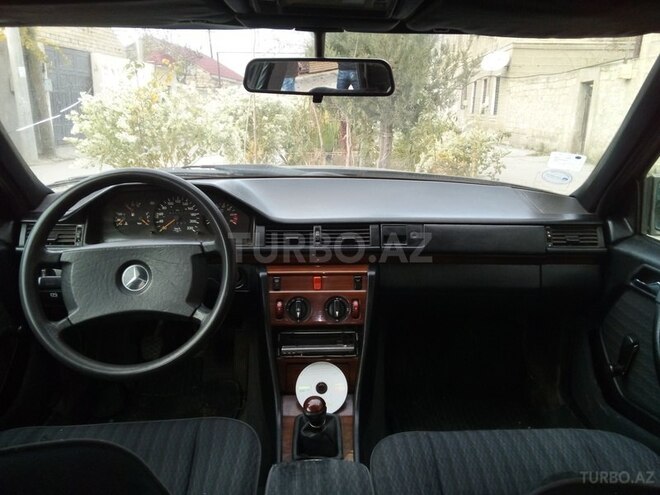 Mercedes E 230 1992, 227,414 km - 2.3 l - Sumqayıt