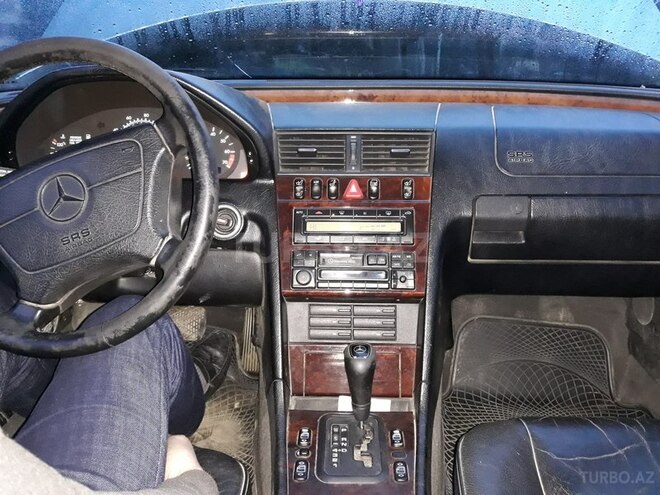 Mercedes C 230 1997, 276,000 km - 2.3 л - Bakı