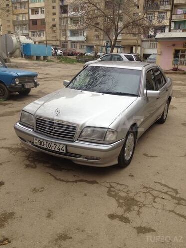 Mercedes C 240 2000, 212,500 km - 2.4 l - Bakı