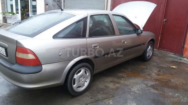 Opel Vectra 1996, 234,000 km - 2.0 l - Qazax