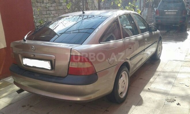 Opel Vectra 1996, 234,000 km - 2.0 l - Qazax
