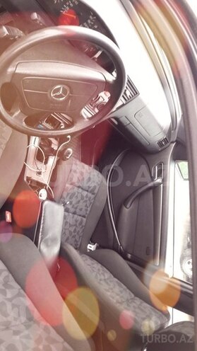 Mercedes C 180 1999, 398,000 km - 1.8 l - Bakı