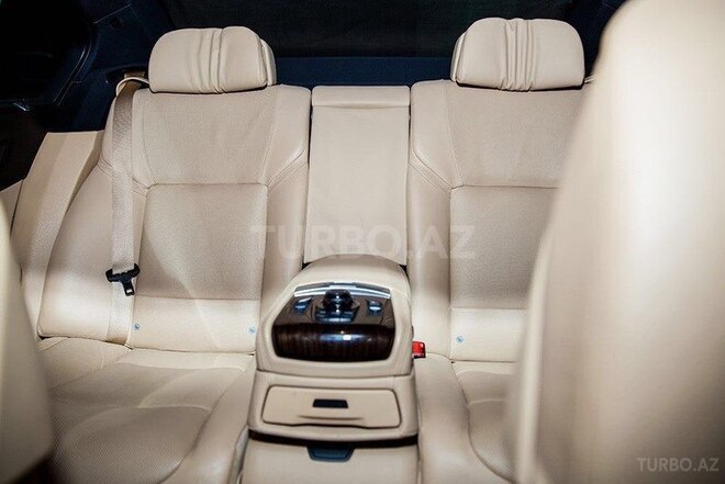 BMW 750 2010, 120,000 km - 4.4 l - Bakı