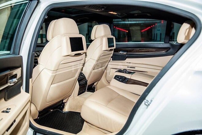 BMW 750 2010, 120,000 km - 4.4 l - Bakı
