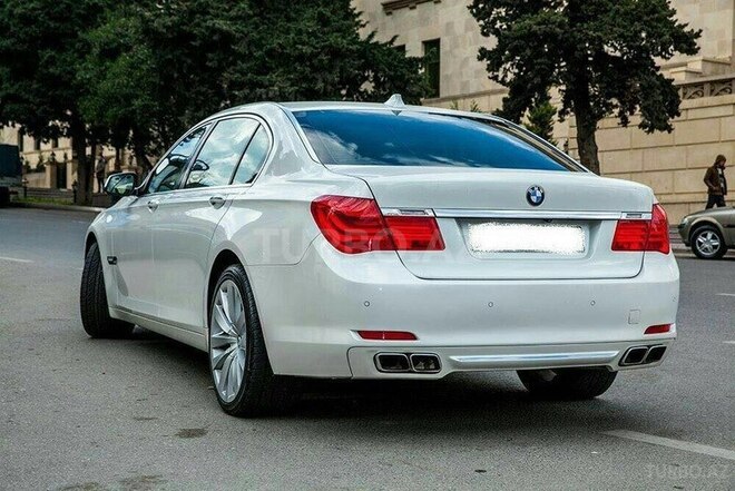BMW 750 2010, 120,000 km - 4.4 l - Bakı