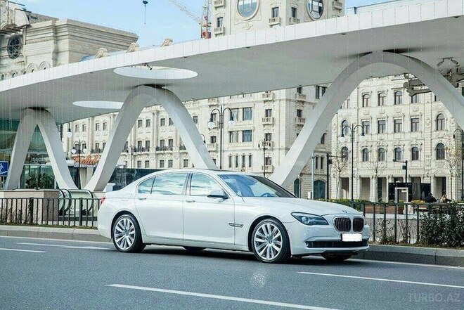 BMW 750 2010, 120,000 km - 4.4 l - Bakı