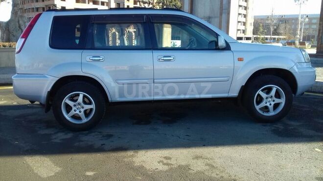 Nissan X-Trail 2001, 178,000 km - 2.0 l - Göygöl