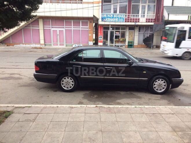 Mercedes E 240 1998, 350,000 km - 2.4 l - Bakı