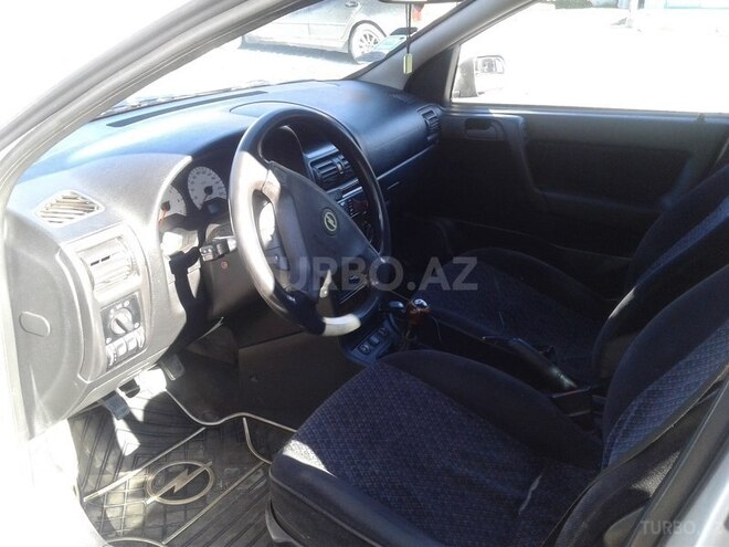 Opel Astra 1998, 15,000 km - 0.2 л - Şəki