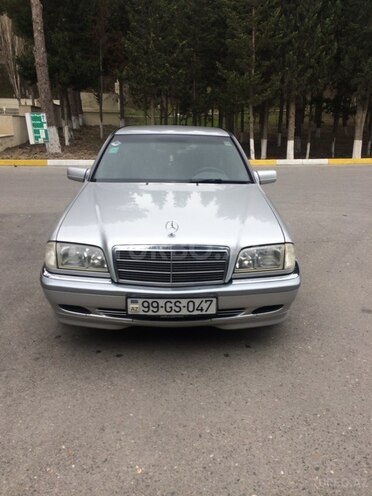 Mercedes C 220 1999, 180,200 km - 2.2 л - Bakı